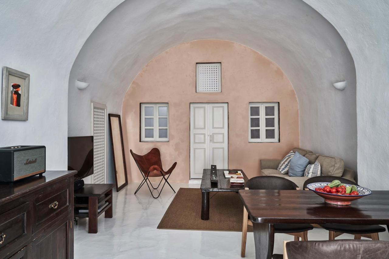 2 Bedroom Charming Villa With Outdoors Jacuzzi ميغالوخوري المظهر الخارجي الصورة