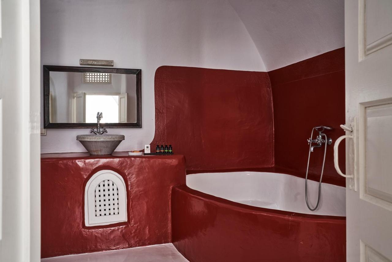 2 Bedroom Charming Villa With Outdoors Jacuzzi ميغالوخوري المظهر الخارجي الصورة